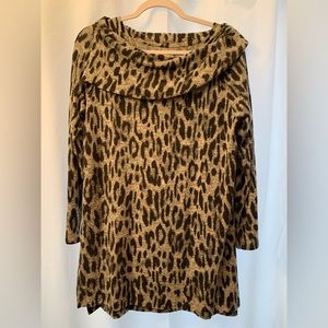 Chico’s, 1, grey/black animal print, off shoulder tunic, NNT